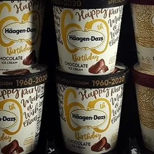rows of ice creams