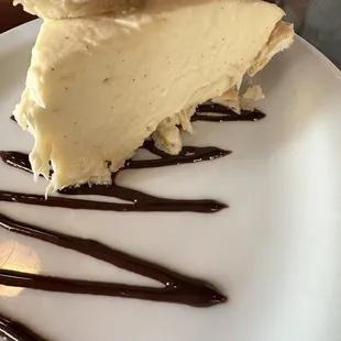 Homemade banana cream pie