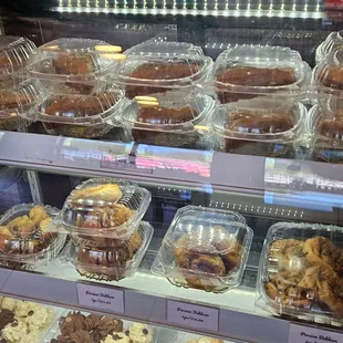 They either get a ton of to go orders or they just like to present it this way?