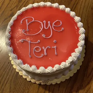 8&quot; Round Guava Cake