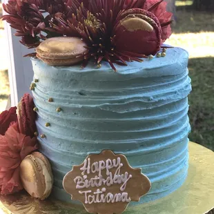 6 inch red velvet birthday cake