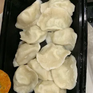 4. Chicken Dumpling with Green Chives