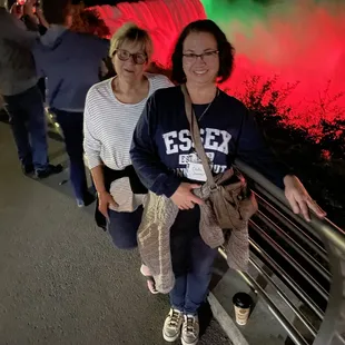 The splendor of Niagara Falls illuminated