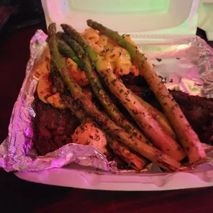 Marinated Steak with Mac &amp;  Cheese and Asparagus