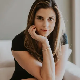 Call today and set up a consultation with Dr Elizabeth.