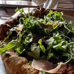 Prosciutto and Arugula Pizza