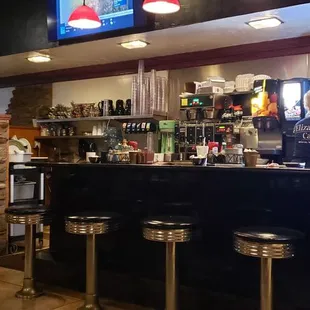 Nice little breakfast counter