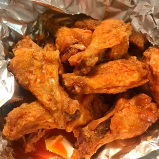 12 hot wings