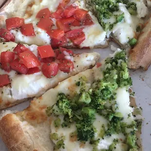 White Pie; half tomatoes, half broccoli. Delicious!