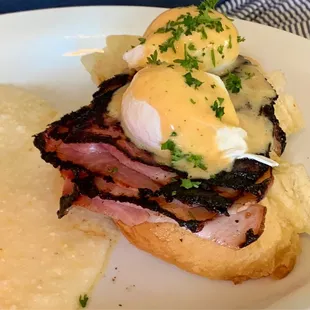 Eggs Benedict