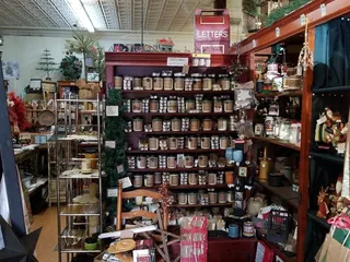 Somewhere In Time Antique Mall & Cafe