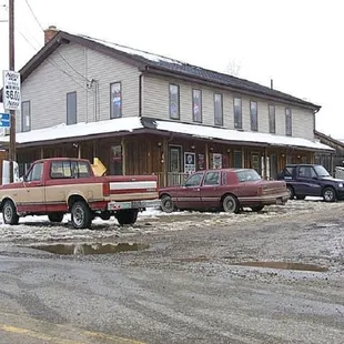 Elk Creek Inn Restaurant And Tavern in the Village of Sterrettania Fairview Pa 16415 814-474-2013