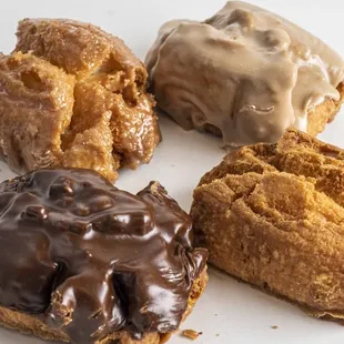 BUTTERMILK BAR ( GLAZED, CHOCOLATE, MAPLE &amp; PLAIN )