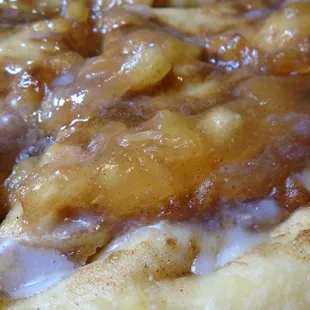 Cinna-Apple Delight dessert pizza, close-up.