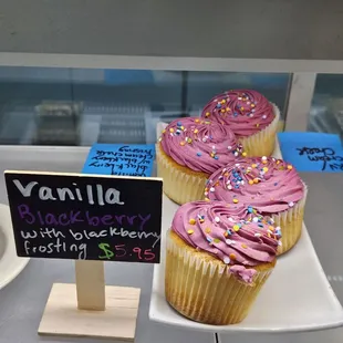 dessert, food, cupcakes