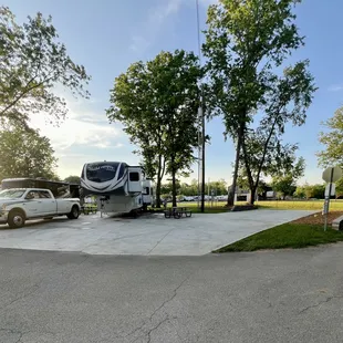New concrete &quot;buddie site &quot;