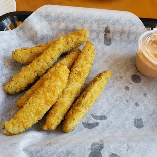 Fried pickles, great batter and perfect with the sriracha ranch!!