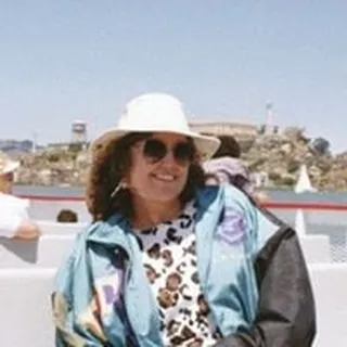 Linda D.