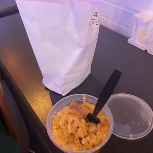 Large side of Mac and cheese
