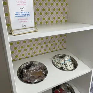 Treats available for the pups too!