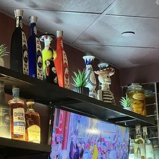 a tv screen with a picture on it