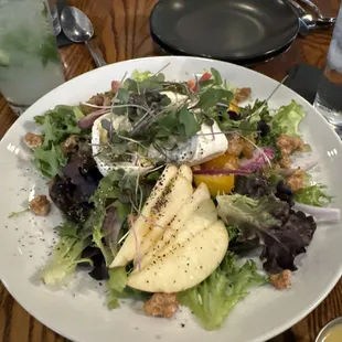 Apple & Burrata Salad