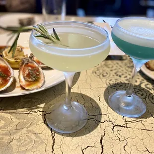 Yummy drinks and yummy oysters.