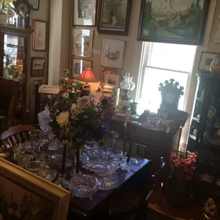 Ellen Sea Art & Antiques