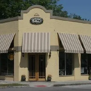 Building of Ellens Wine Room