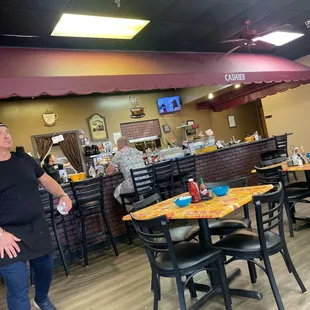 sushi and sashimi, interior
