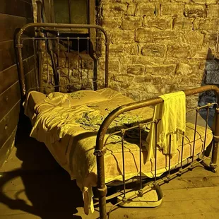 Cash money on the bed