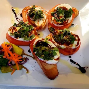 Caprese crostini