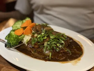 Cap City Fine Diner and Bar