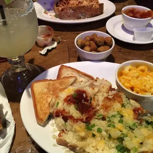 Veggie plate &amp; margarita!