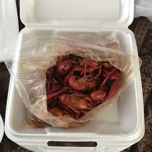1lb of crawfish: spicy