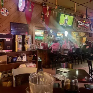 Friendly bar.  Lots TVs