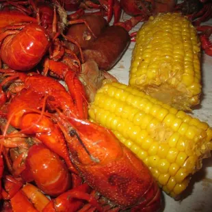 craw and corn on the cob