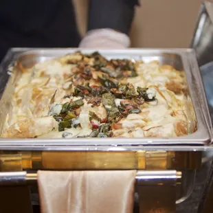 Chicken with white sauce.