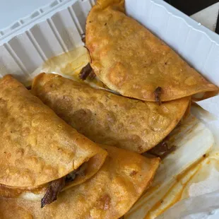 Sat / Sun Only 4 Quesabirrias de Res with a side of Stew