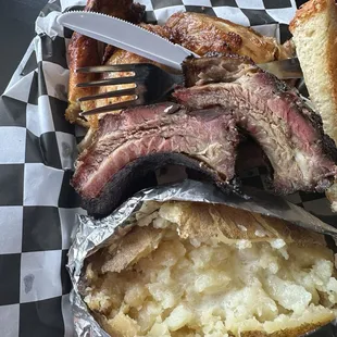 The food was amazing. The quality and quantity was amazing. The meat was juicy and full of flavor.