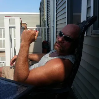 Jeff E.