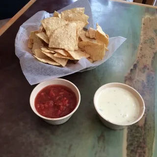 Chips & Salsa