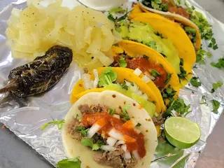Los Tocayos Tacos