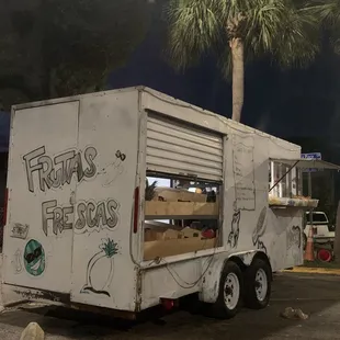 The Elote/ Fruit Truck (Elotes y Frutas)