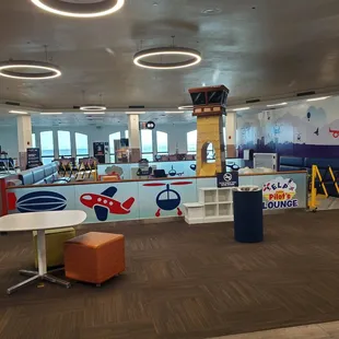 ELP Junior Pilot's Lounge 4/5/21