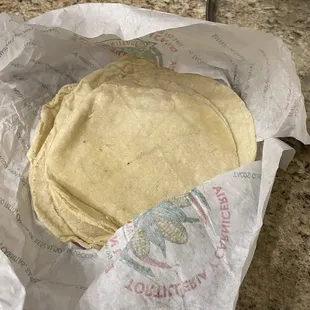 Así de feas venden las tortillas   Mejoren por favor