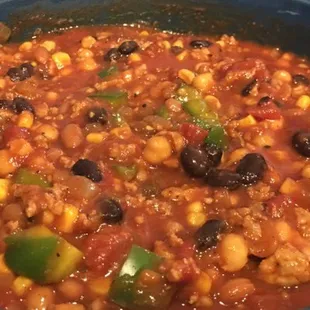 Everything Turkey $5 - $30 Incredible, perfectly spiced healthy turkey chili made with plenty of spices, kidney beans, tomatoes, onion and c