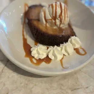 Golden Gate Cake