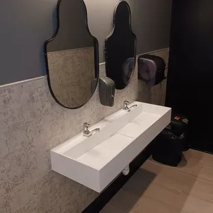 Additional sinks