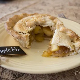 Mini apple pie